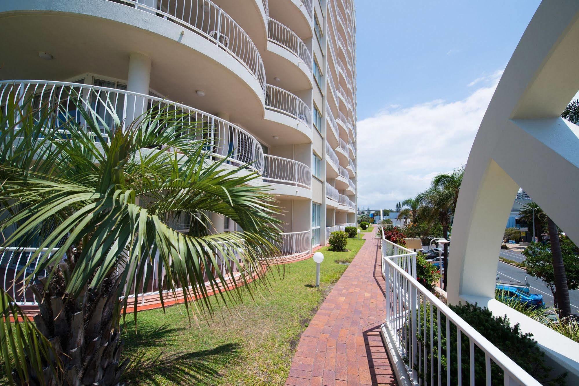 Beachcomber International Resort Coolangatta Exteriör bild